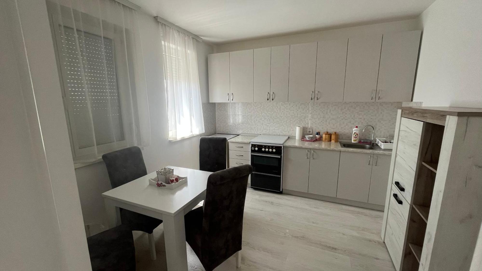 Harmony Relax Apartment Парачин Екстериор снимка